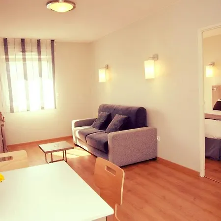 Lagrange Saint-michel Apart Otel 3*